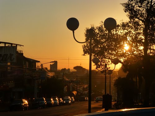 Gresca con tiros y vidrieras rotas en Avenida Libertad