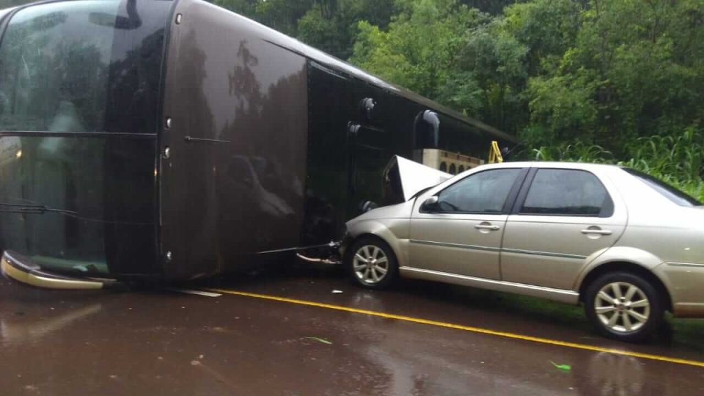 Falleció uno de los pasajeros que había sufrido lesiones tras el vuelco de un colectivo en San Martín