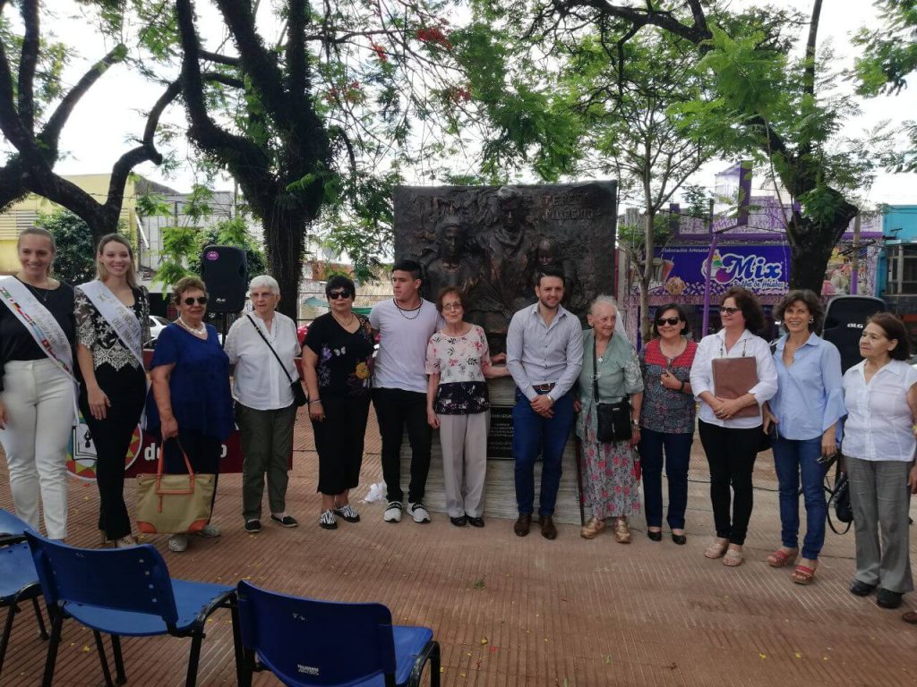 Se inauguró la obra homenaje a la Trayectoria de la Feria Provincial del Libro