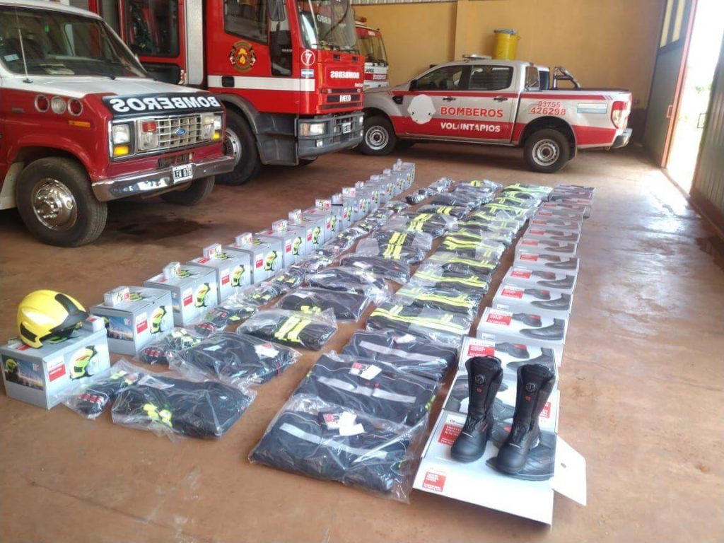 Bomberos Voluntarios siguen equipándose para un mejor trabajo