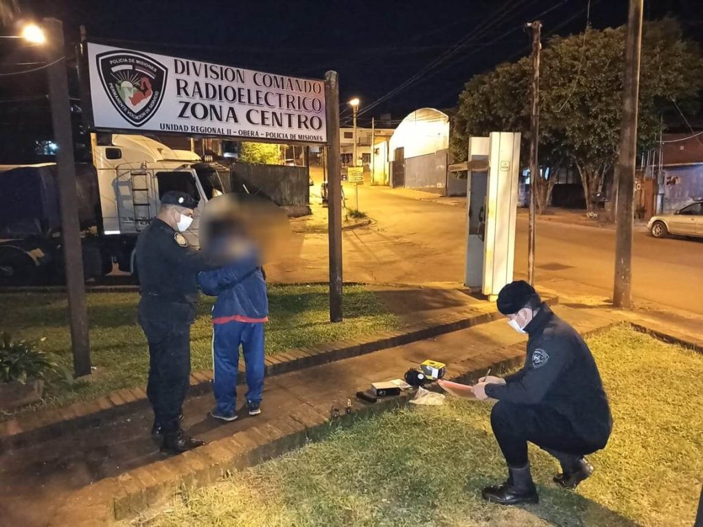 Un detenido involucrado en al menos tres hechos delictivos y otro por el robo de un tanque de agua