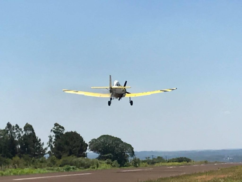 Aeroclub Oberá: centro de salida de avión hidrante