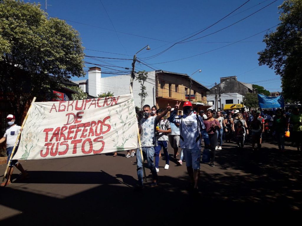 Tareferos Justos marcharon a la Municipalidad y Celo