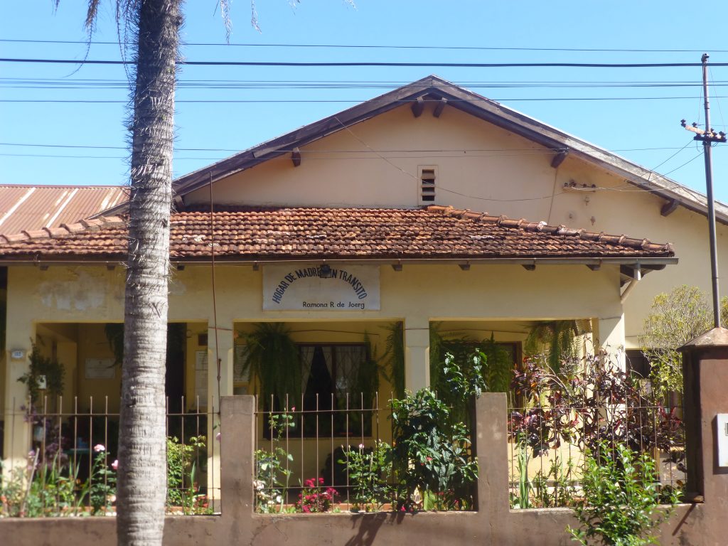 Hogar de Madres en tránsito de Oberá: ¿No abre mas sus puertas?