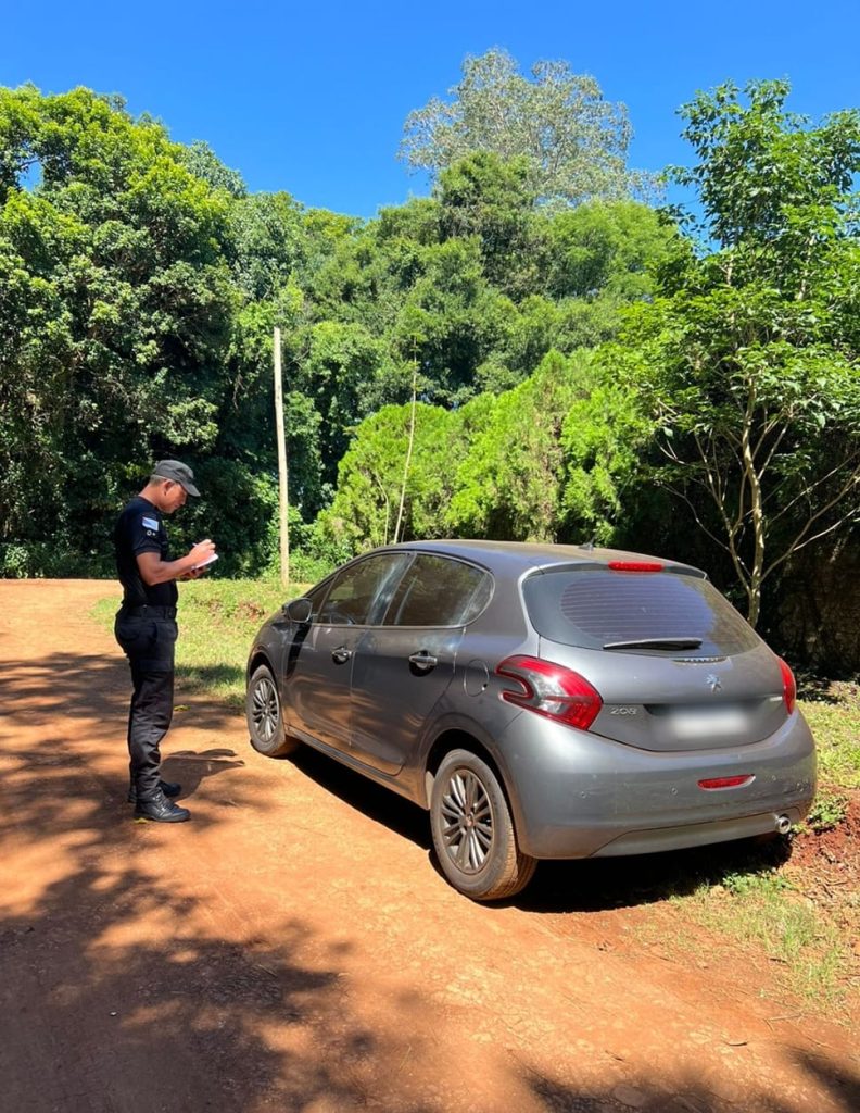 Integrantes de la UR II recuperaron un auto y un motovehículo robados y buscan al ladrón que ya fue identificado