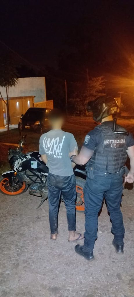 Un joven fue detenido por la Patrulla Motorizada por robar dinero de un auto