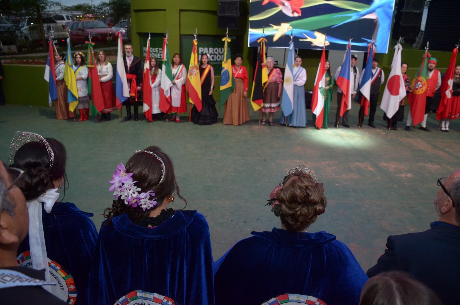 Emotivo y homenaje a los Inmigrantes en su día