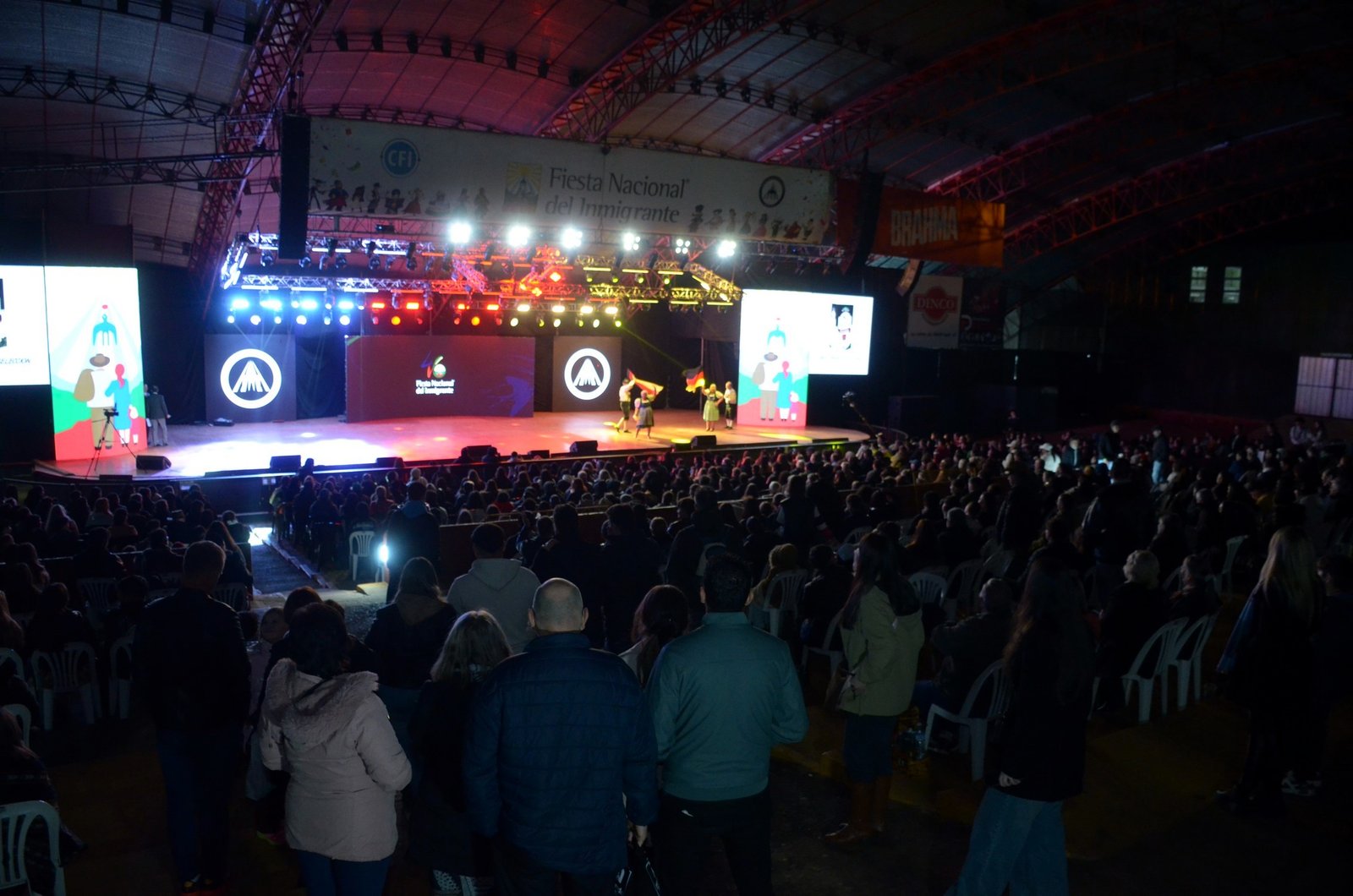 Este martes habrá 50% de descuento en las entradas de la Fiesta del Inmigrante para residentes del Departamento Oberá