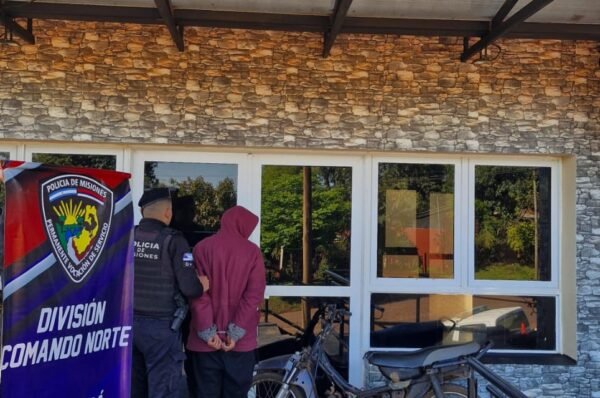 Detuvieron a “Pucho” y recuperaron una moto robada en Oberá