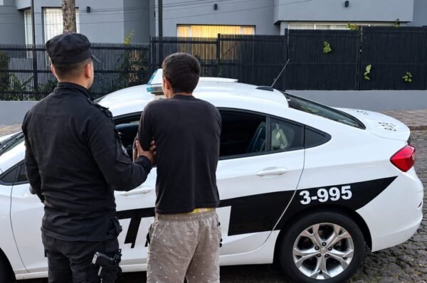 Robó en un gimnasio, regaló parte del botín y una publicación en redes llevó a su detención en Oberá