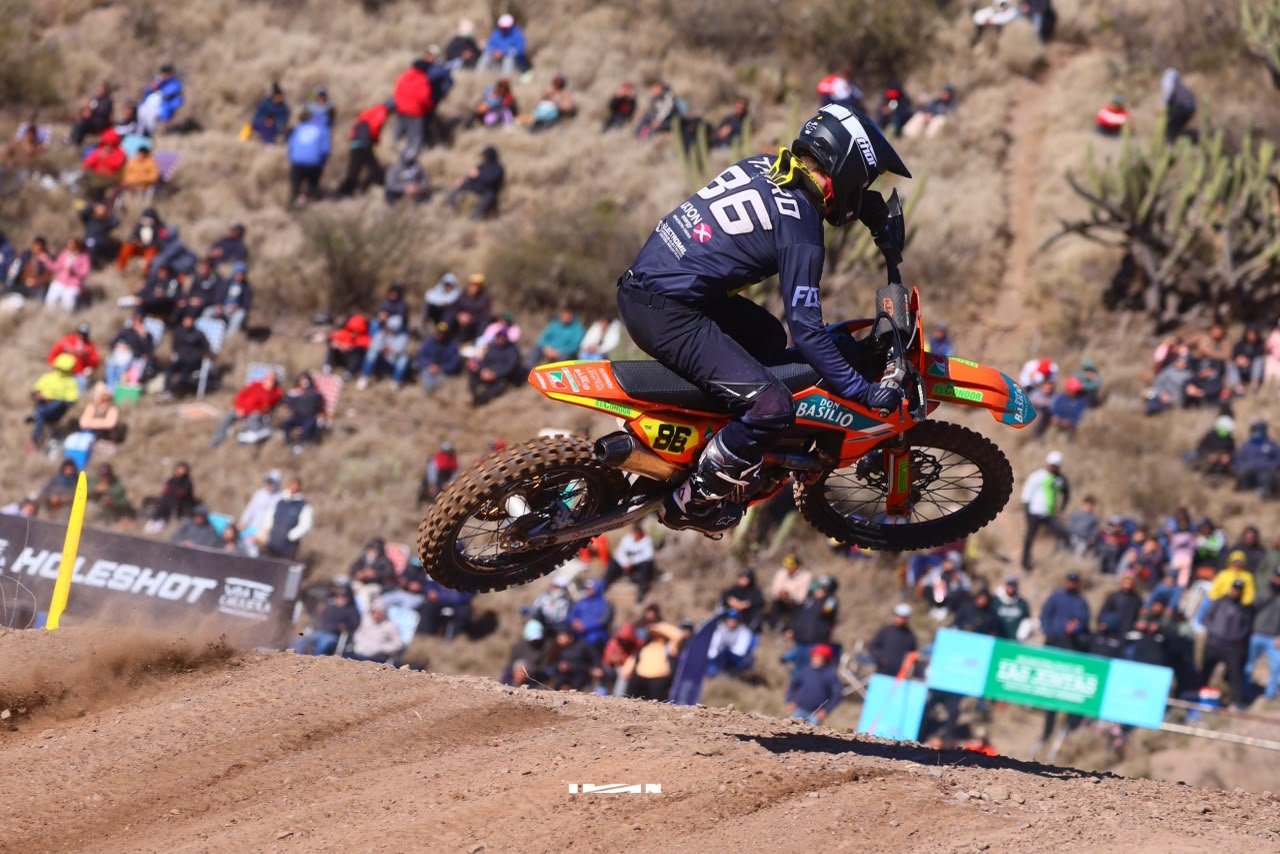 Taro Nakatsuka en una nueva fecha del Argentino de Motocross