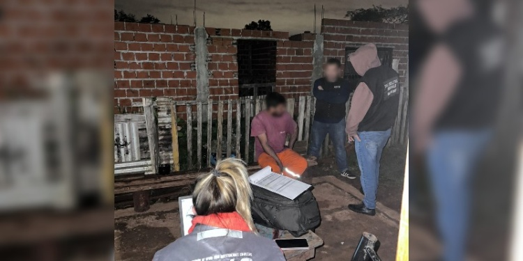 Detuvieron a un hombre por una investigación de grooming en Garupá