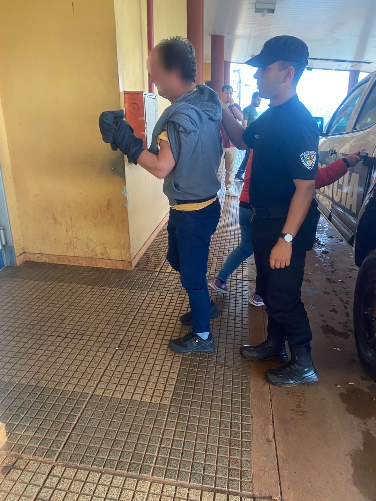 Policías asistieron a un agricultor que sufrió un accidente doméstico en General Alvear
