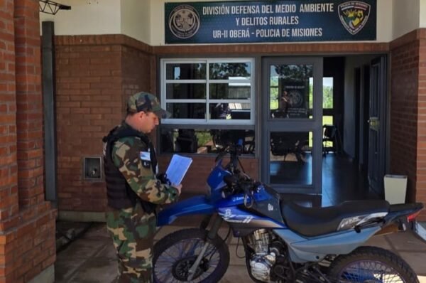 Intentó escapar de un control policial en Panambí y le secuestraron la motocicleta