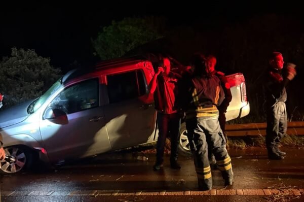 Despistó con su camioneta en la ruta 14 y chocó contra el guardarraíl en Oberá
