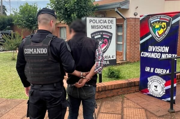 Lo sorprendieron dentro de un salón de eventos tras intentar ingresar por un muro en Oberá