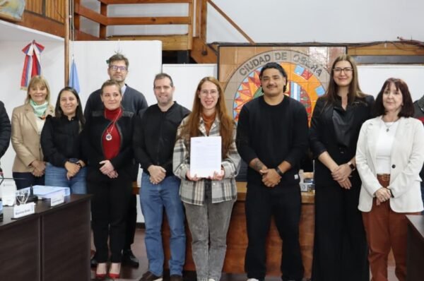 El Concejo Deliberante destacó el aporte cultural y educativo de Oberá Nocturna
