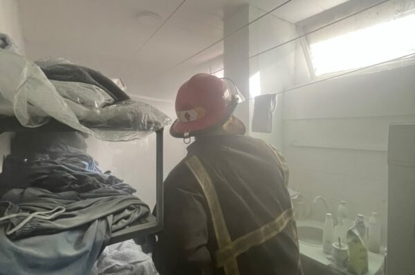 Bomberos intervinieron por un principio de incendio en un club de tenis de Oberá